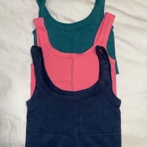 Seamless Crop Tanks